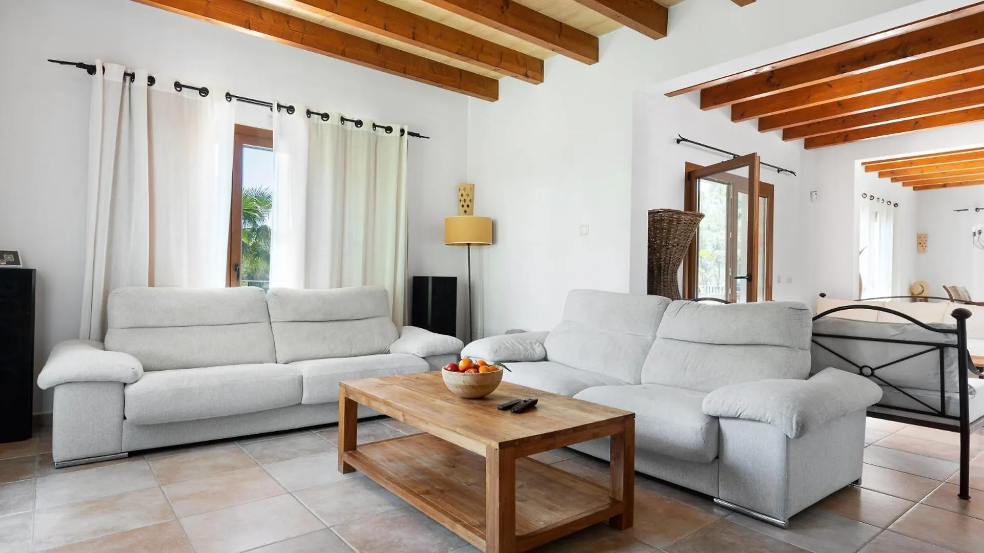 Finca Es Foners En Felanitx Con Piscina Y Jacuzzis En Suite